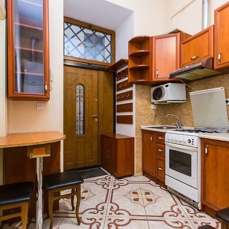 Квартира Подобово У Центрі Львова Вулиця Замарстинівська 5 エクステリア 写真